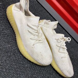 Adidas Yeezy Cream TripleWhite Sneakers